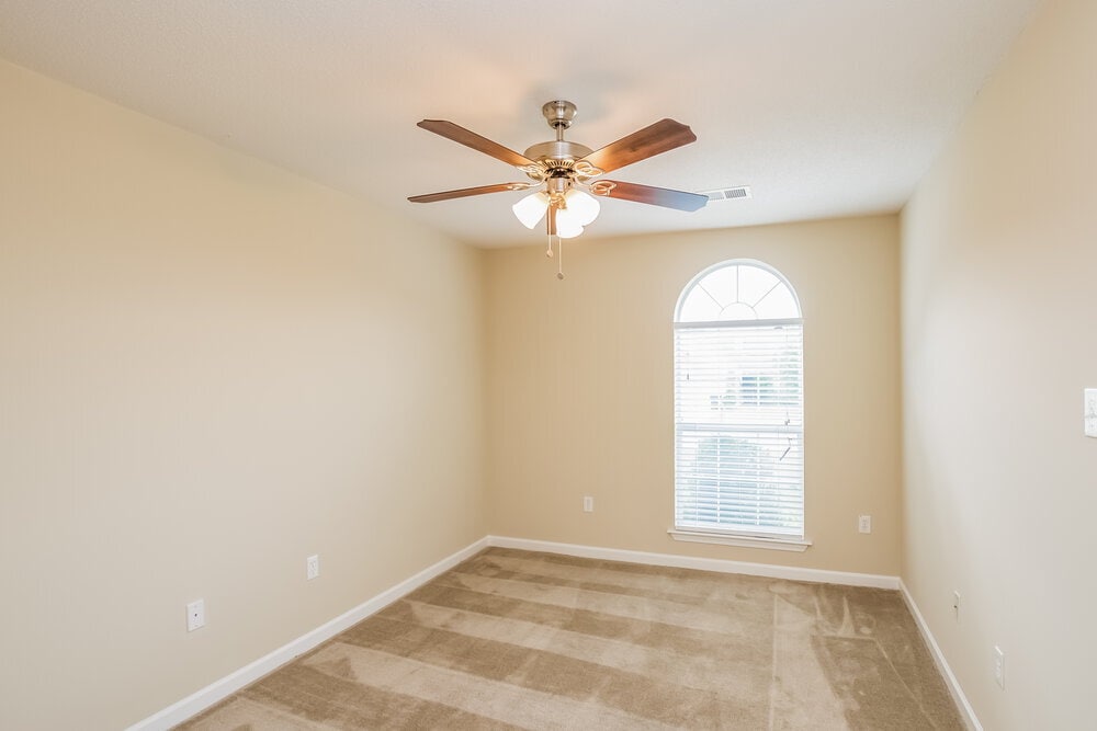 Building Photo - 8124 Loden Cove