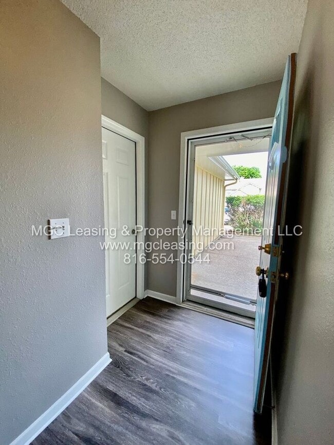 Building Photo - Spacious Comfort Meets Small-Town Charm – ...