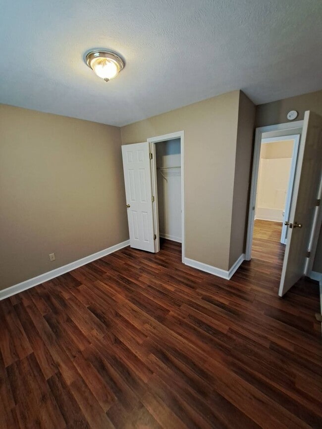 Building Photo - 3 Bedroom 1 bath house in Morristown, TN