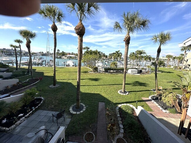 Building Photo - Tierra Verde WATERFRONT Annual Unfurn. 3BR 3BA 2 Car Tandem Garage Townhome w/SLIP