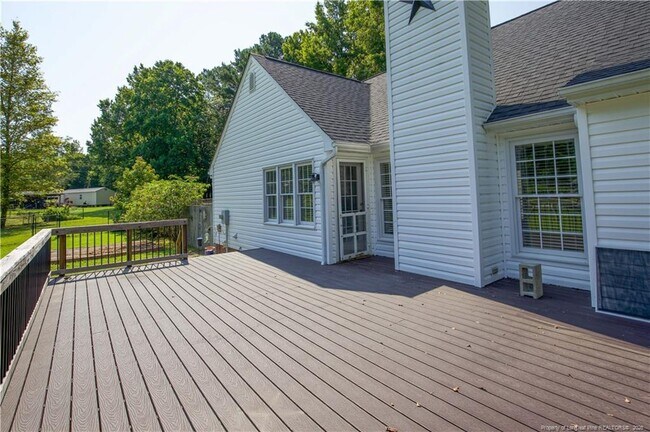Building Photo - 184 Olde Farm Rd