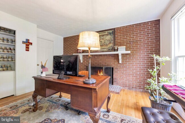 Building Photo - 7904 Charleston Ct