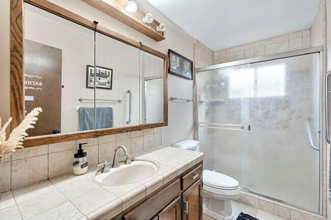 Building Photo - 2352 Cabrillo Way