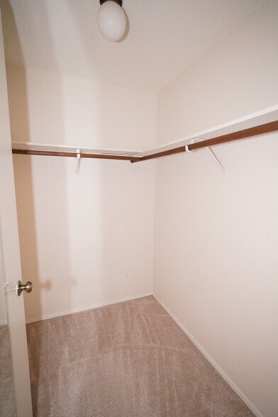 Building Photo - 11104 NE 68th St