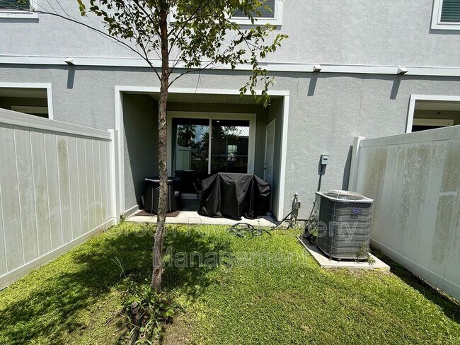 Building Photo - 4922 Earthshine Rd