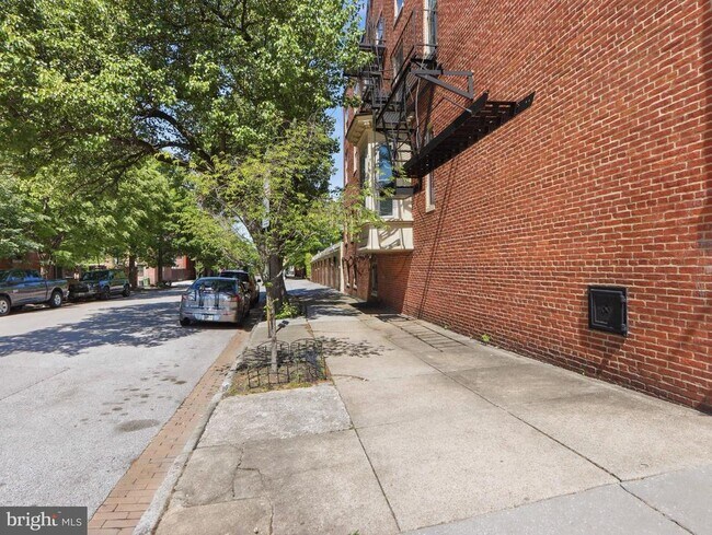 Building Photo - 1435 Bolton St
