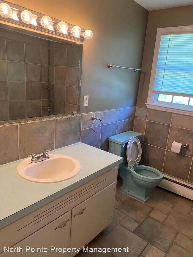 Building Photo - 4 br, 2 bath House - 2342 Beacon Hill Rd.
