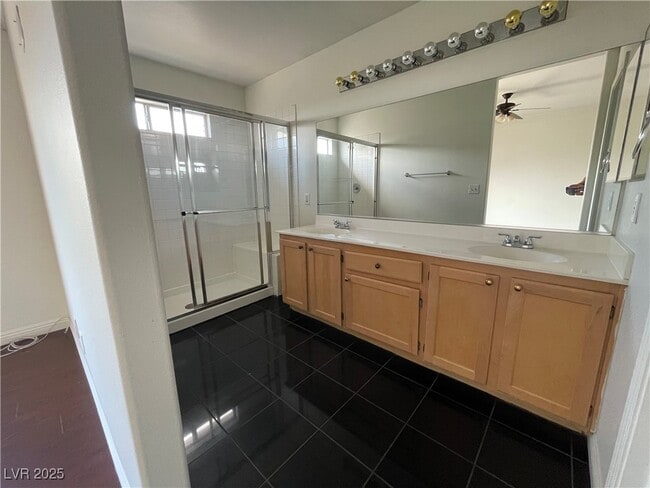 Building Photo - 932 Marino Hills Dr