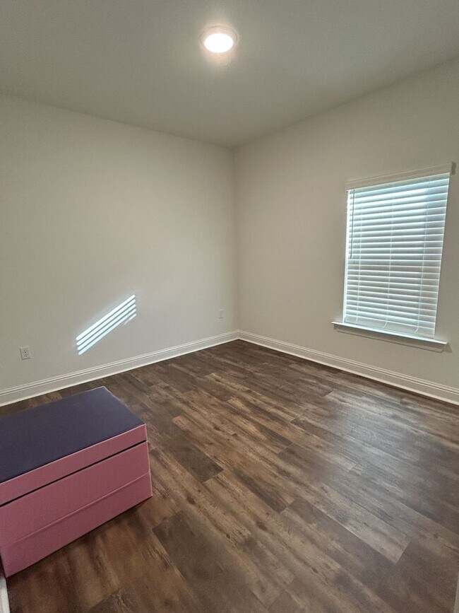 Building Photo - 14741 Carrol Ave