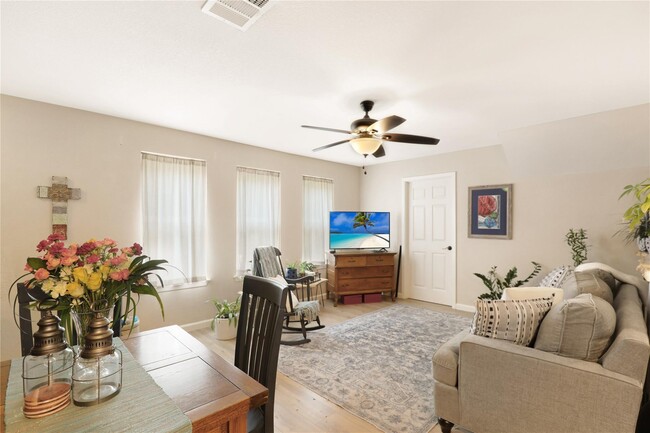 Living room. - 1751 Spring Mountain Road