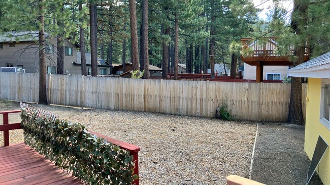 Building Photo - Long term rental with garage and large bac...