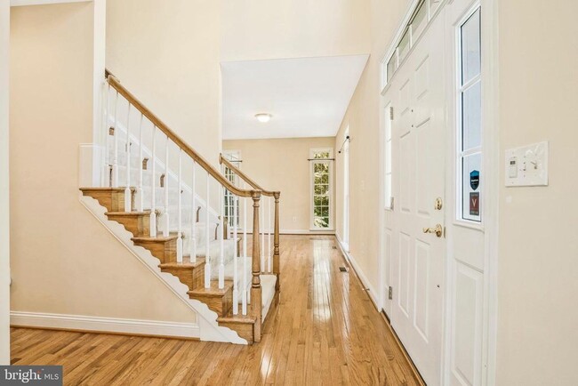 Building Photo - 9980 Cyrandall Dr