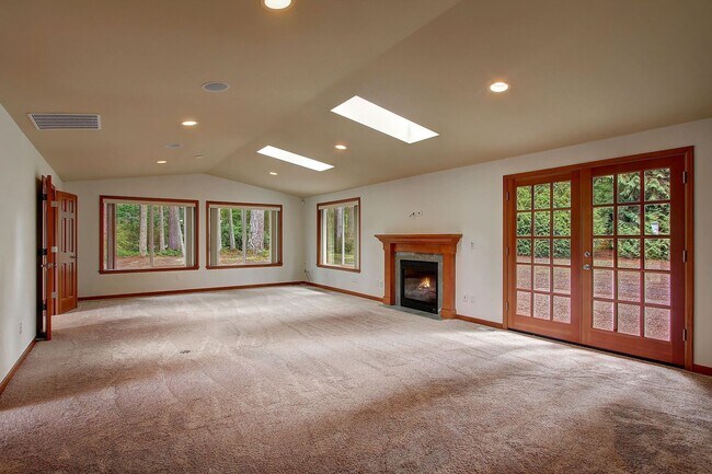 Building Photo - 4411 169th St SE