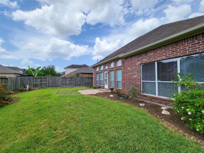 Building Photo - 2622 Katie Harbor Dr