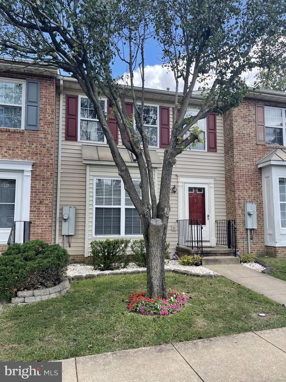 Primary Photo - 308 Stratford Dr