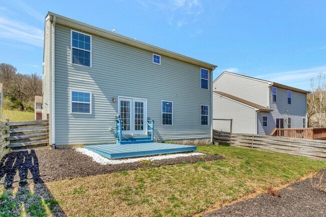 Building Photo - 2576 Jordan Ridge Dr