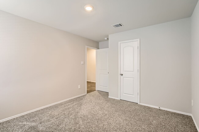 Building Photo - 14607 Blackbrush Mnr