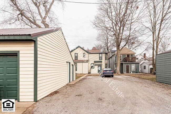 Building Photo - 1011 W Wayne St