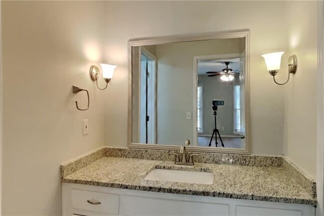 Building Photo - 210 Weatherstone Pkwy