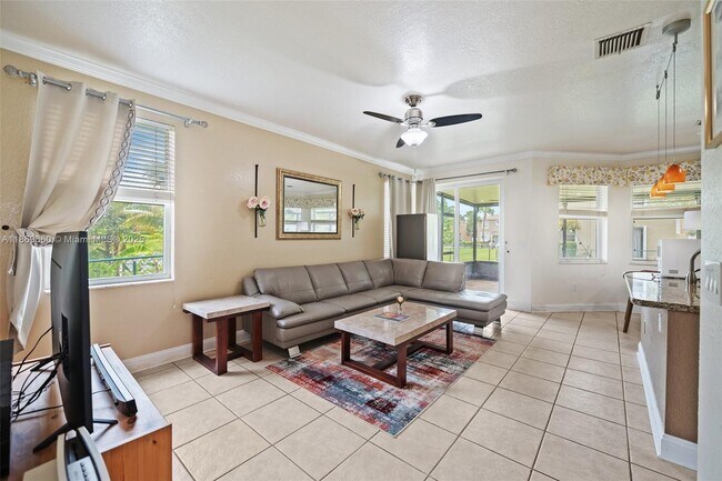 Building Photo - 15376 14th Manor