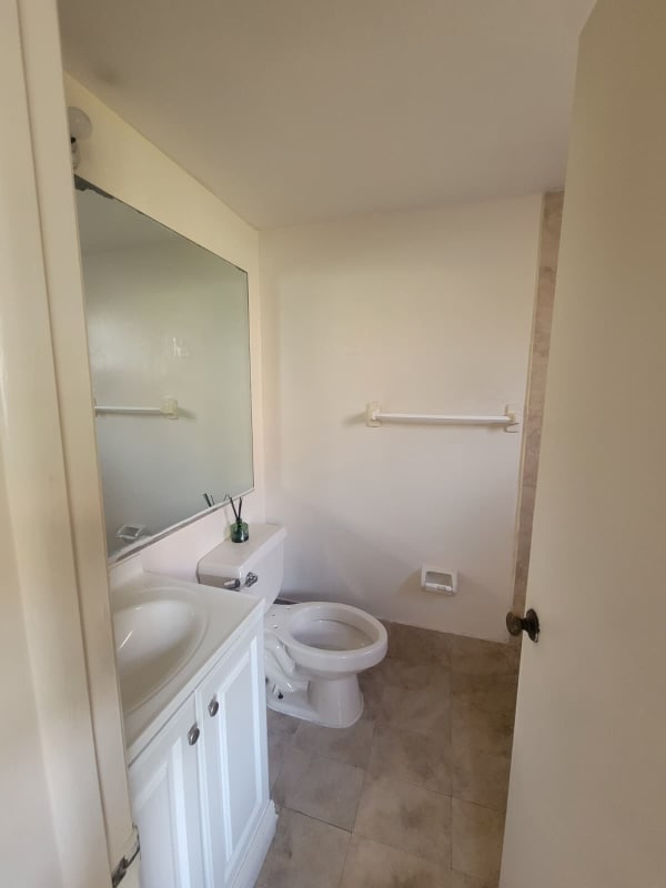 Building Photo - 5320 W 21st Ct