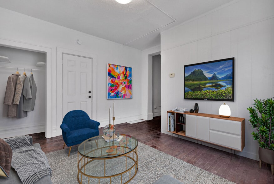 Primary Photo - 808 Vine St