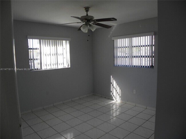 Building Photo - 7501 NW 2nd Terrace