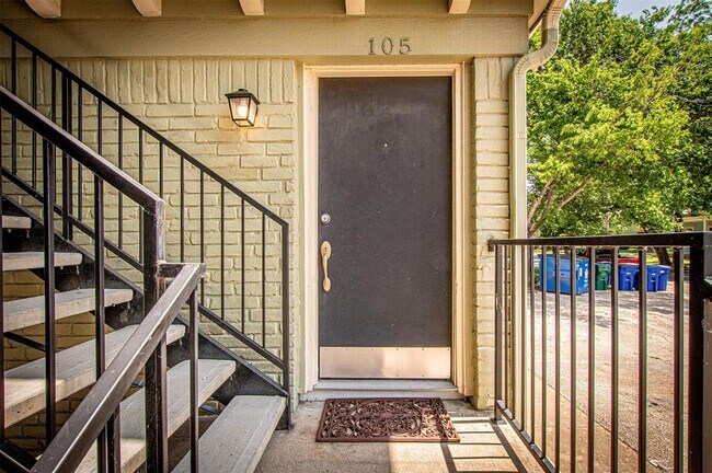 Building Photo - 4306 Avenue A