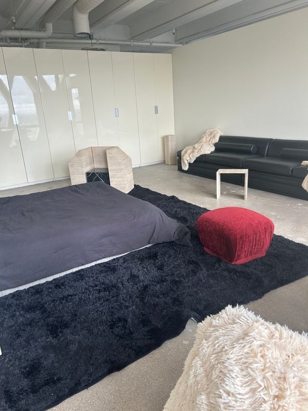 Building Photo - 2404 Wilshire Blvd