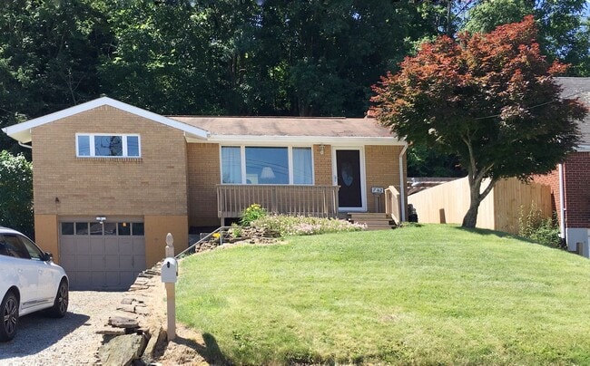 Primary Photo - Single Family home in Plum