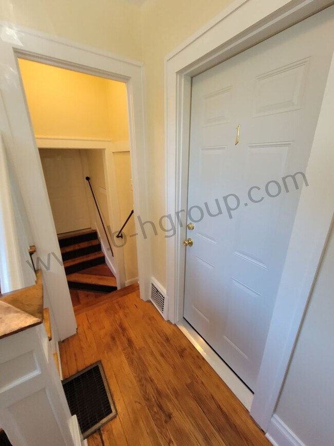 Building Photo - 6743 12th Ave