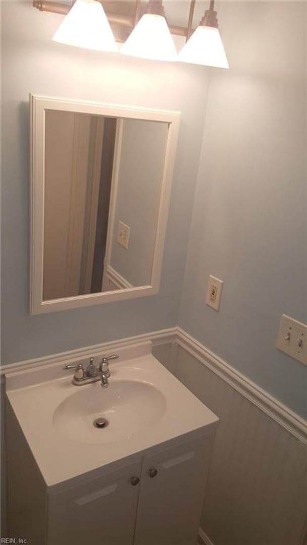 Building Photo - Ocean Lakes