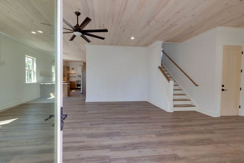 Building Photo - 4 River Oak Ln