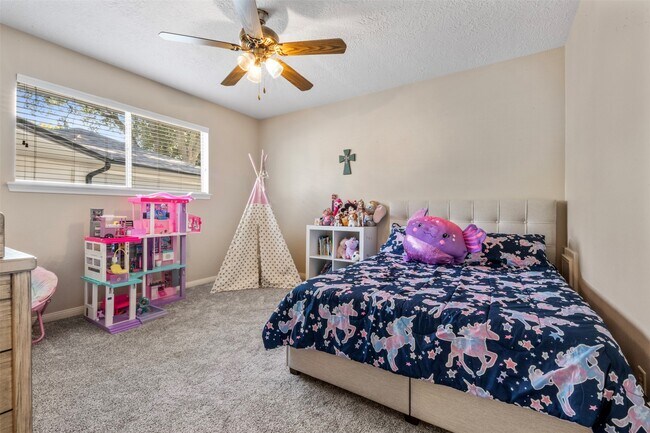 Building Photo - 1018 Trowbridge Dr