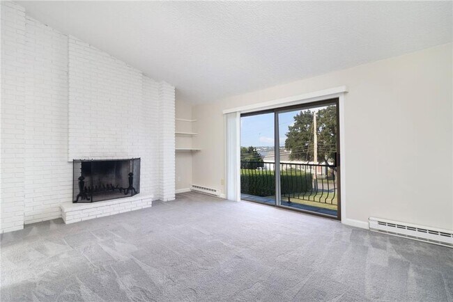 Building Photo - 239 Eustis Ave