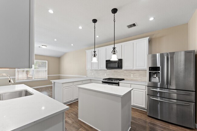 Building Photo - 21146 Terrace Vine Ln