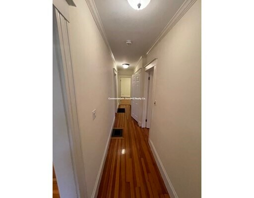 Building Photo - 17 Hillside Rd