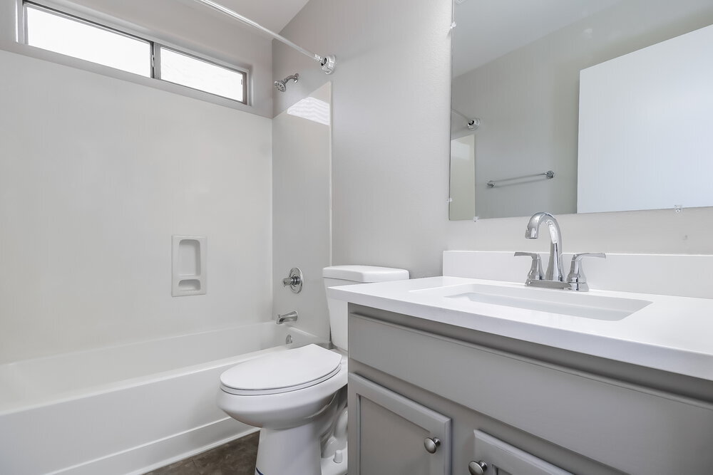 Building Photo - 12913 W Sheridan St