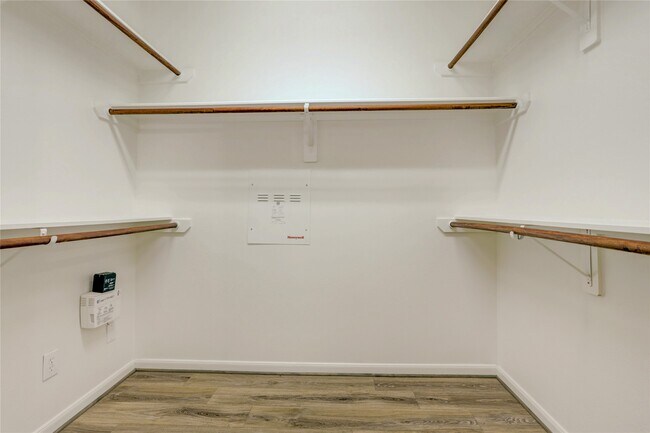 Building Photo - 7406 Sabinal Creek Dr