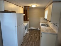 Building Photo - 2718 Alder Creek Dr S