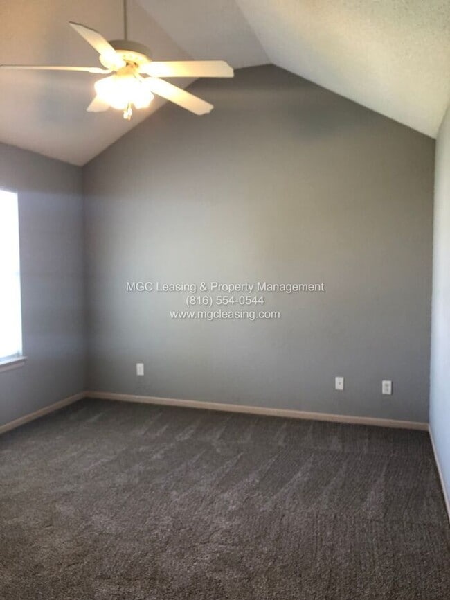 Building Photo - SOUTH GARDEN TOWNHOMES