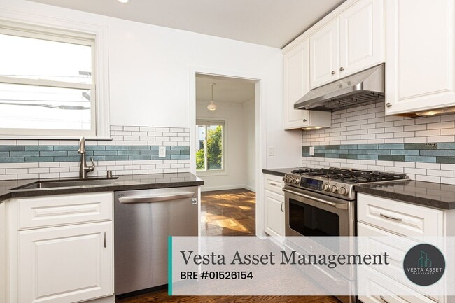 Building Photo - Bright 2BR + Office Single-Family Home wit...