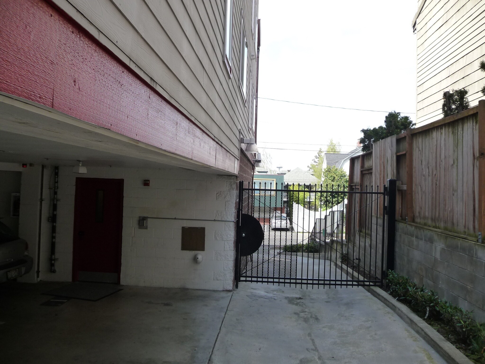 GATED PARKING - 208 Boylston Ave E