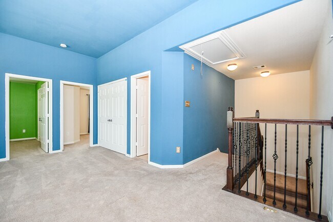 Building Photo - 2135 Waterford Park St