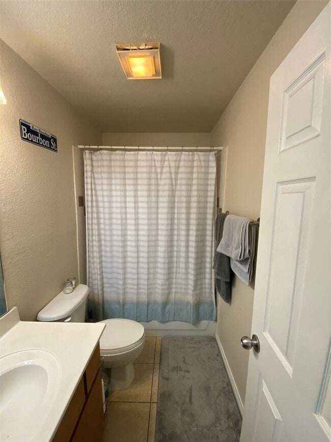 Building Photo - 150 Sendero Dr