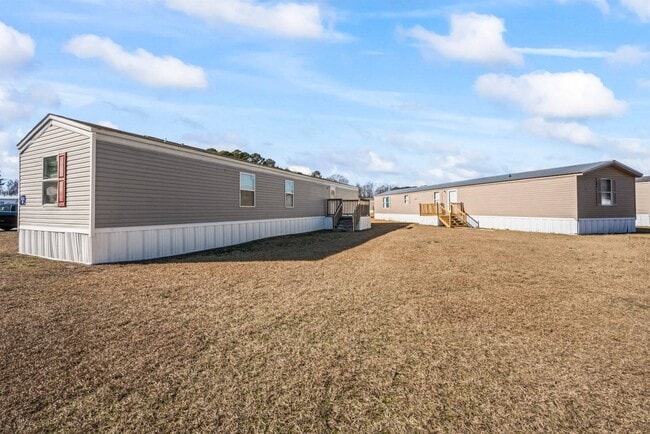 Building Photo - 2611 Cattail Cir