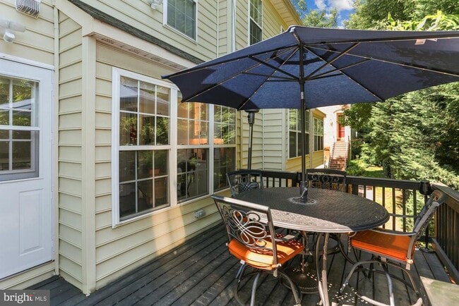 Building Photo - 8078 Sebon Dr
