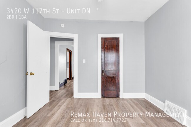Building Photo - 3420 W 117th St