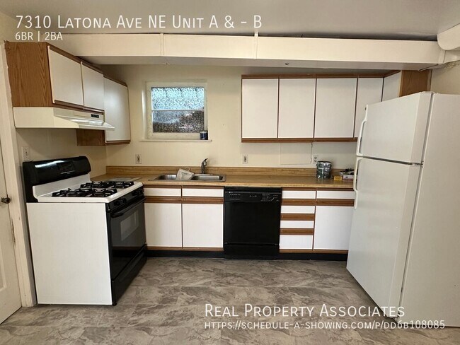 Building Photo - 7310 Latona Ave NE