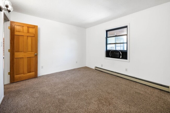 Building Photo - NEW MOVE-IN SPECIAL! Vibrant Home Off Rode...